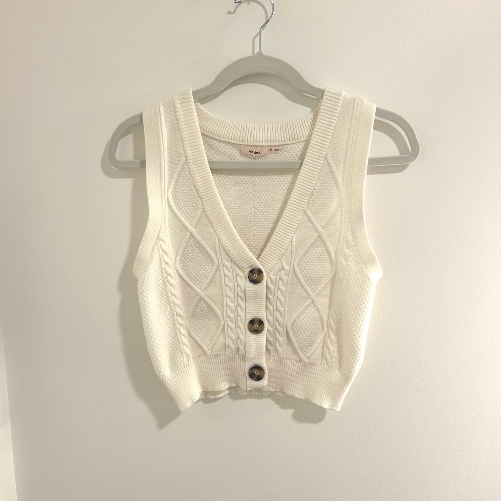 Cream Cable Knit Buttoned Vest